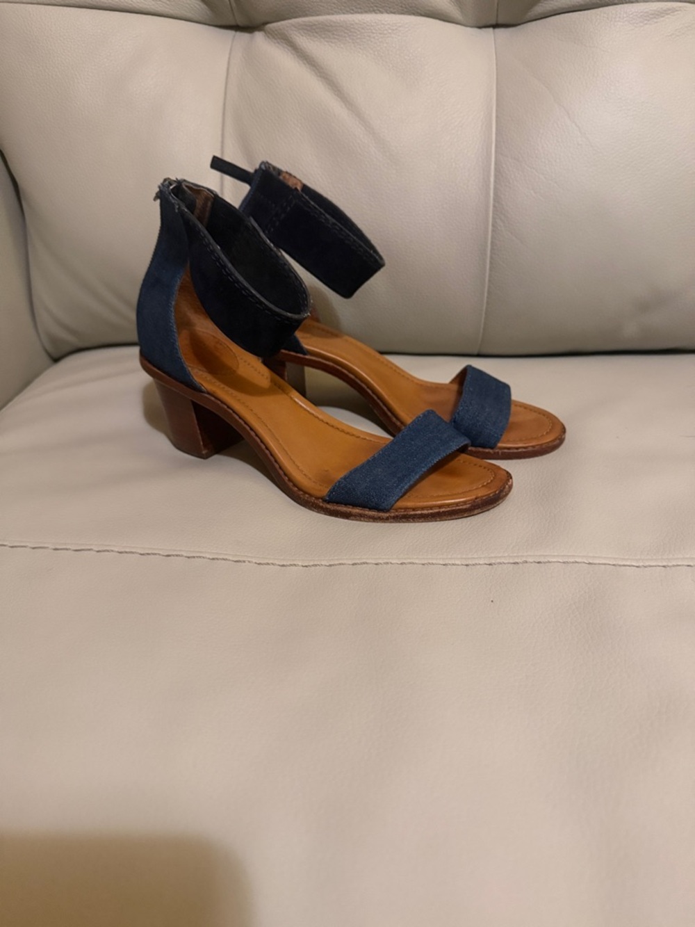 Frye Brielle Back Zip Sandal